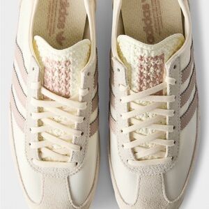 adidas Women Cream & Blush Low-Top Sneakers